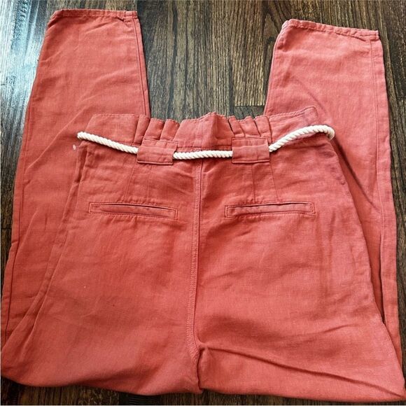 Veronica Beard Karter Pleated Crop Pants
Mocha Color - Picture 5 of 6